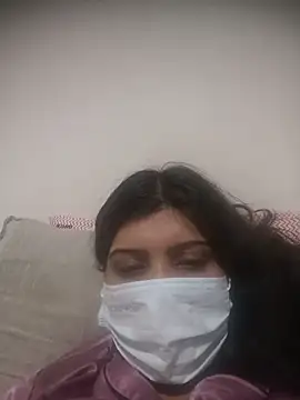 bunnie_hot Adlı Modelin Canlı Sohbet Odası
