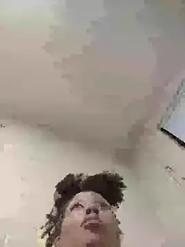 Sethandrah-CrazyEyes – live chatrum