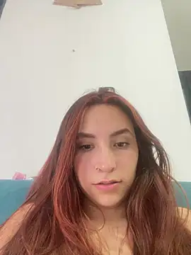 JUANITA-007 – Kamerová šou