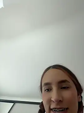 JUANITA-007 Live Chatraum