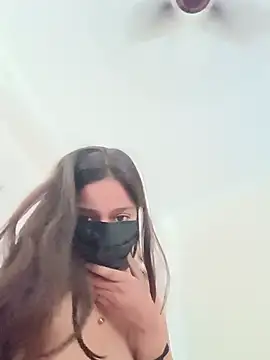 luvishika লাইভ চ্যাট রুম