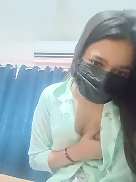 luvishika Live Chatraum