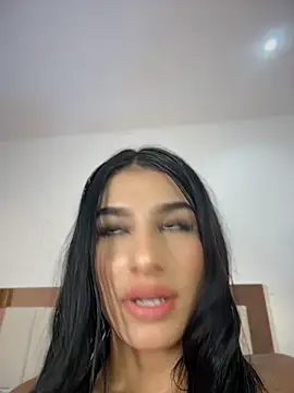غرفة دردشة Doll_Samanta المباشرة