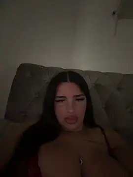 addictivecherry Adlı Modelin Canlı Sohbet Odası