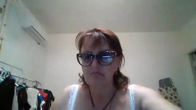 ErikaXShine – live chatrum