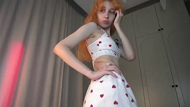 tgirlfoxy's Live Sex Cam Show