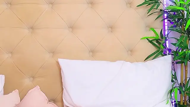 Živá chatovací místnost TemptingLuna_