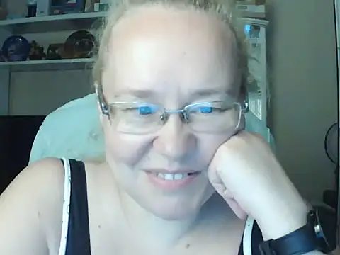 Viola27 Live chatroom