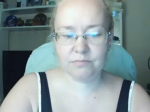 Viola27 Live chatroom