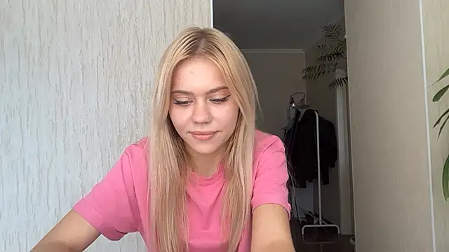 Glamorforyou Adlı Modelin Canlı Sohbet Odası