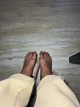 prettytoesfreak Live chatroom