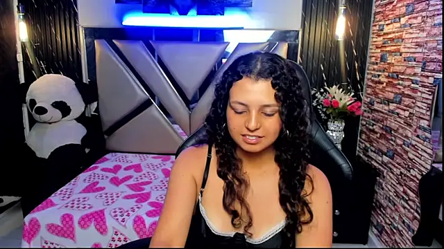 Tiffany_Ruubi Live Chatraum