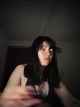 Bella-Thompson Live Chatraum
