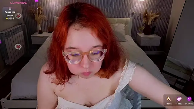 Aleks-casterrr Adlı Modelin Canlı Sohbet Odası