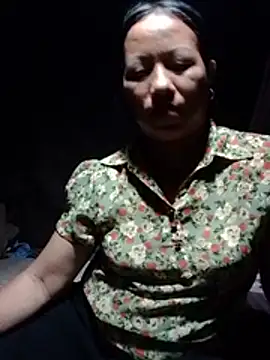 Živá chatovací místnost Mye_kiss