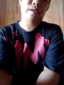 Chat soba uživo modela Mye_kiss
