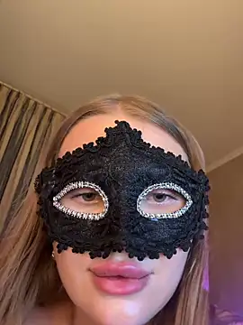 AlexandraMoore03 실시간 채팅방