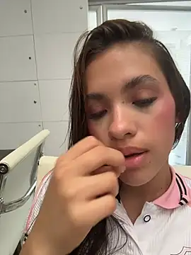 Lilyangell_ – Kamerová šou
