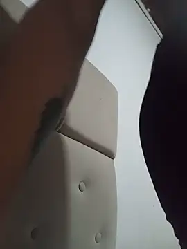 Chat ao vivo de Milabri