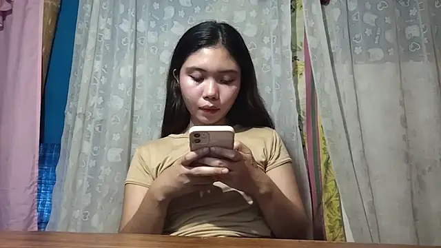 Chat ao vivo de ThanhKalinowski