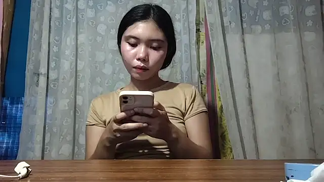 ThanhKalinowski Live Chatraum