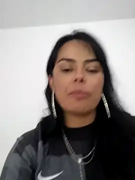 Phòng Chat Trực Tiếp Juanita6908