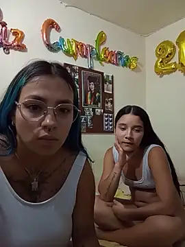 Greicy_and_sky's Webcam Show