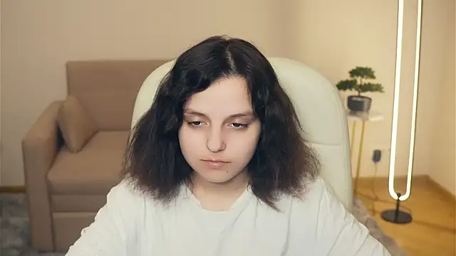 Chat soba uživo modela VadaBellotti