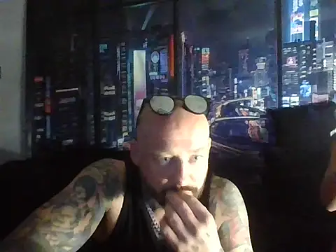 tokyo_yasumi – live chatrum