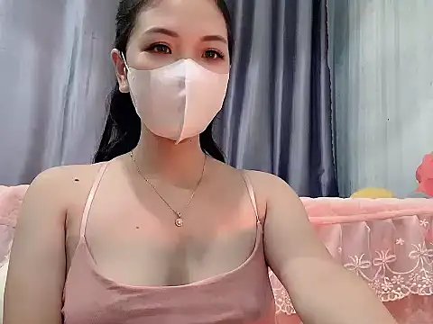 Lucy-681 现场性爱视讯表演