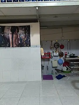 Forever9s: δωμάτιο απευθείας συνομιλίας