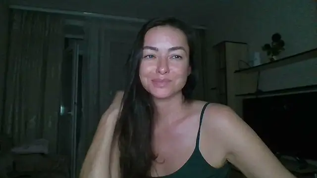 Mia_Salamanka's Live Chat Room