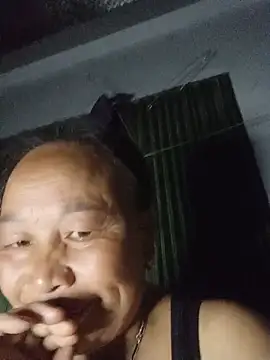 Živá chatovací místnost lylylai