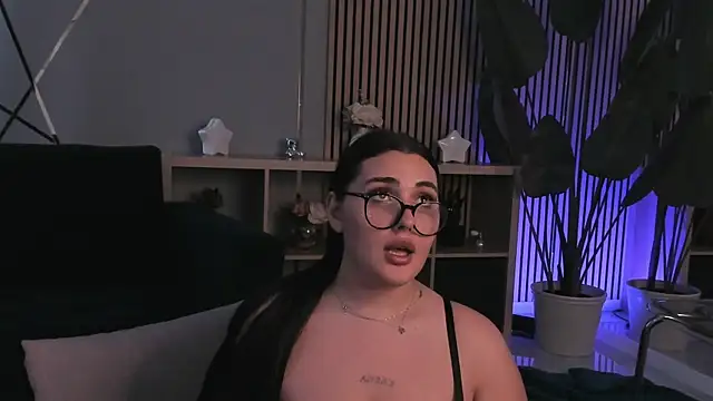 Онлайн чат Boobzillaa