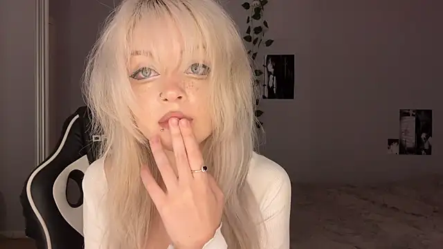 Velvets_Vixens01 – Naživo XXX chat