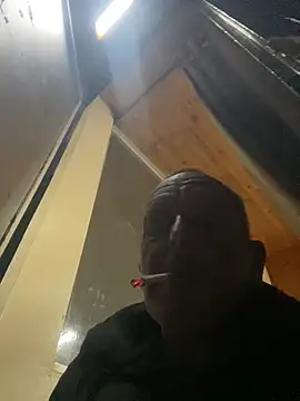 Chat soba uživo modela GeldenKuy