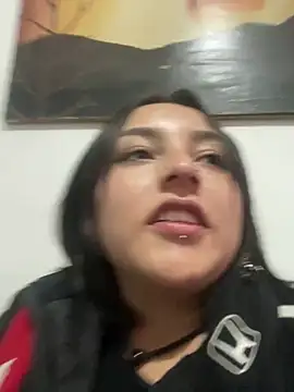 Živá chatovací místnost Aly_96