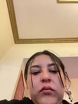 Aly_96 Live Chatrum