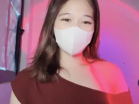 חדר צ'אט בשידור חי של miumiubeauty