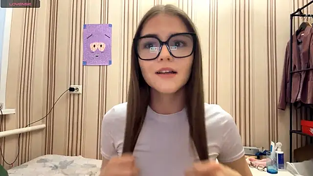 Živá chatovací místnost MiaWonderind
