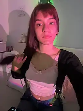 sofiCherry_ élő chatszobája