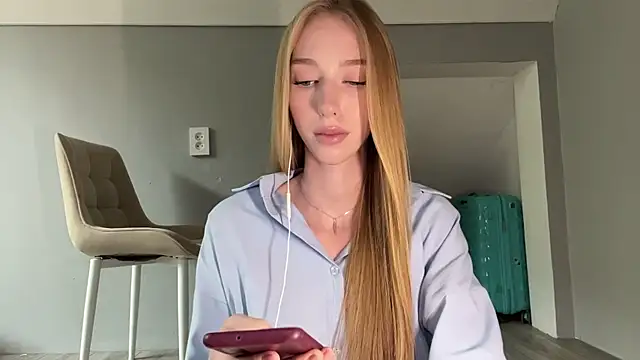 TraceyHowey's Live Chat Room