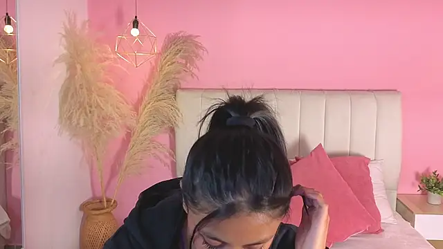 غرفة دردشة valeria__torres المباشرة
