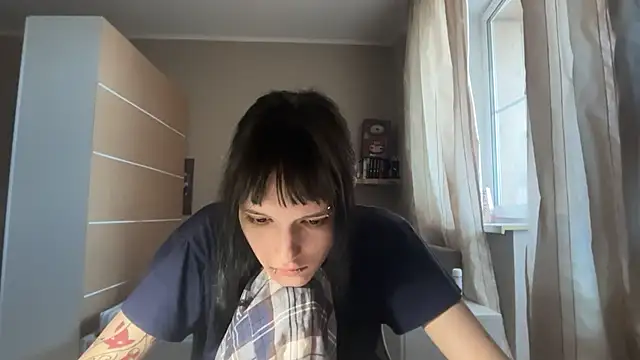 Živá chatovací místnost SebrinaMontelle