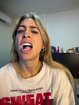 Živá kamerová sex show NicoleWilder