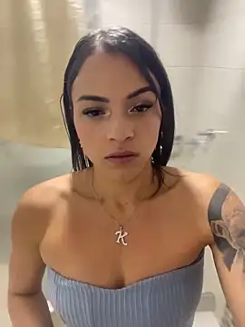 _Melany_Martinezn Live chat-huone