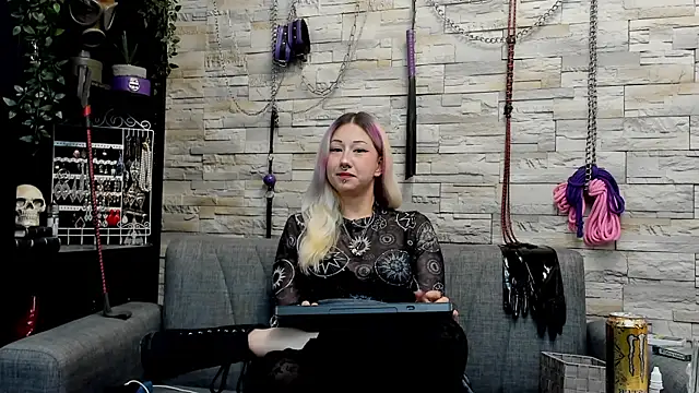Živá chatovací místnost Miss_Kaz