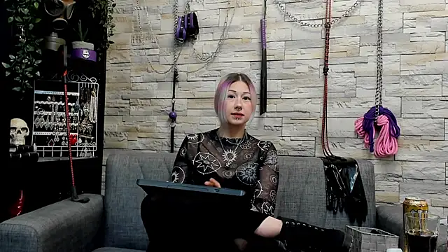 Miss_Kaz – live chatrum