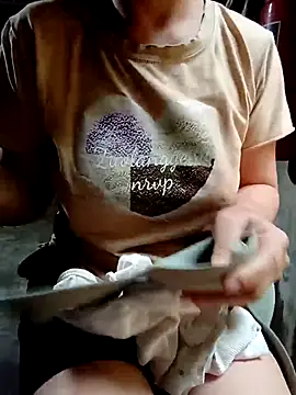 חדר צ'אט בשידור חי של cheooo_sexy