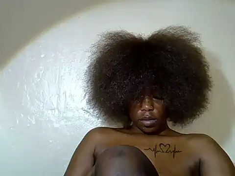 Chatroom en direct de momah_water5